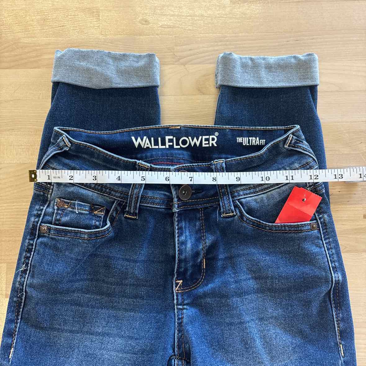 Wallflower Size 0 Blue Jeans