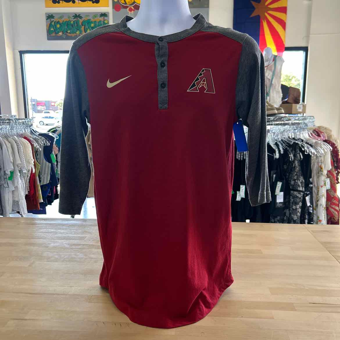 Nike Size S Red Gray Preloved MENS Long Sleeve Shirt