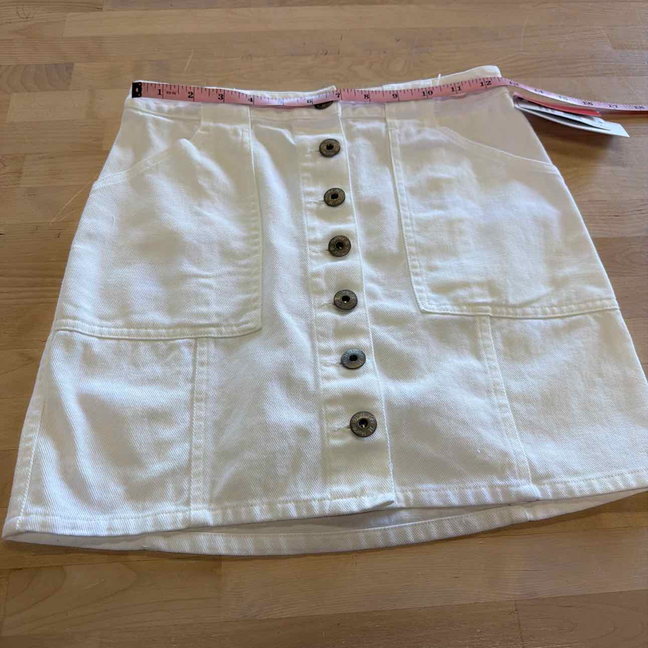 Hurley Juniors' Tracy Button-Front Mini Skirt - White