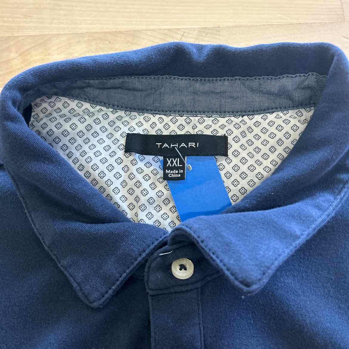 Tahari Size XXL Salmon Preloved MENS Polo