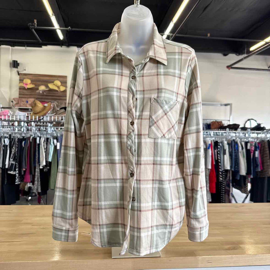 ultra flirt Size L Green Button Down Shirt