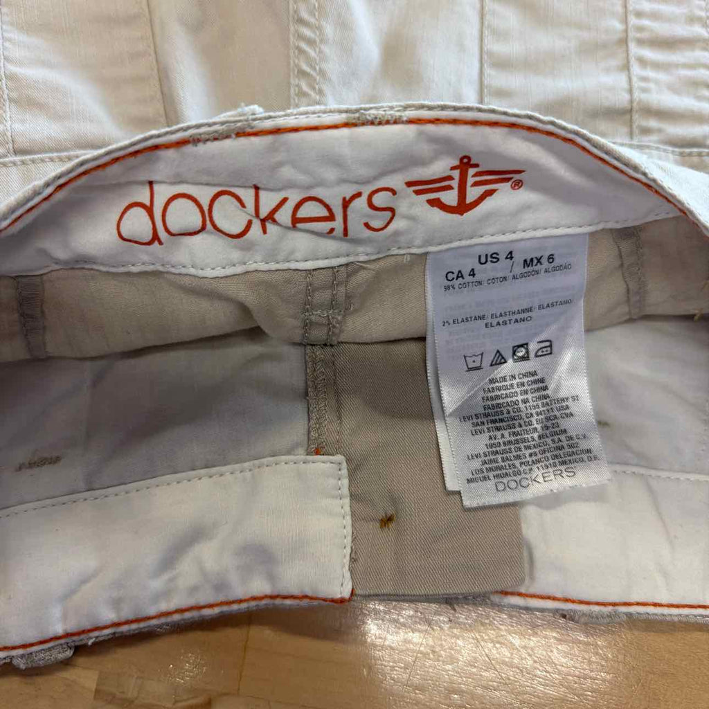 dockers Size 4 Tan Used Shorts