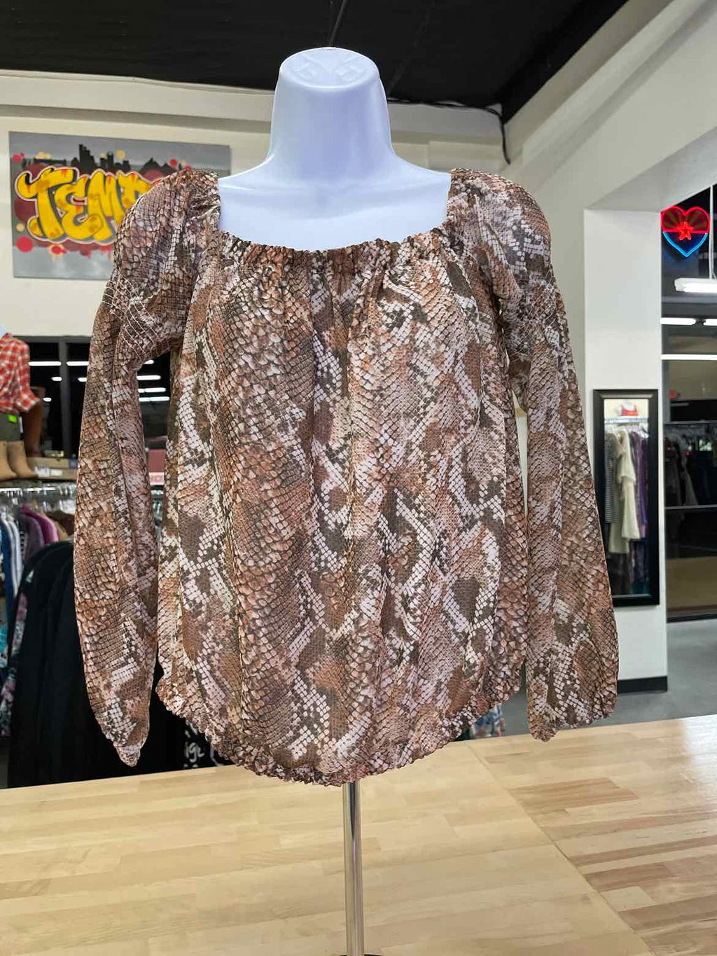 Guess Size S Brown & White Blouse