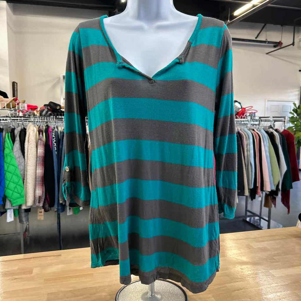 Robins Nest Size L Teal Longsleeve