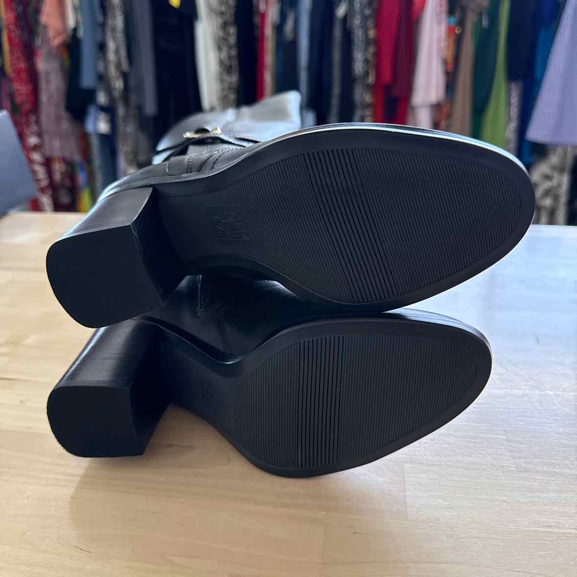 Naturalizer Size 6.5 Black Boots