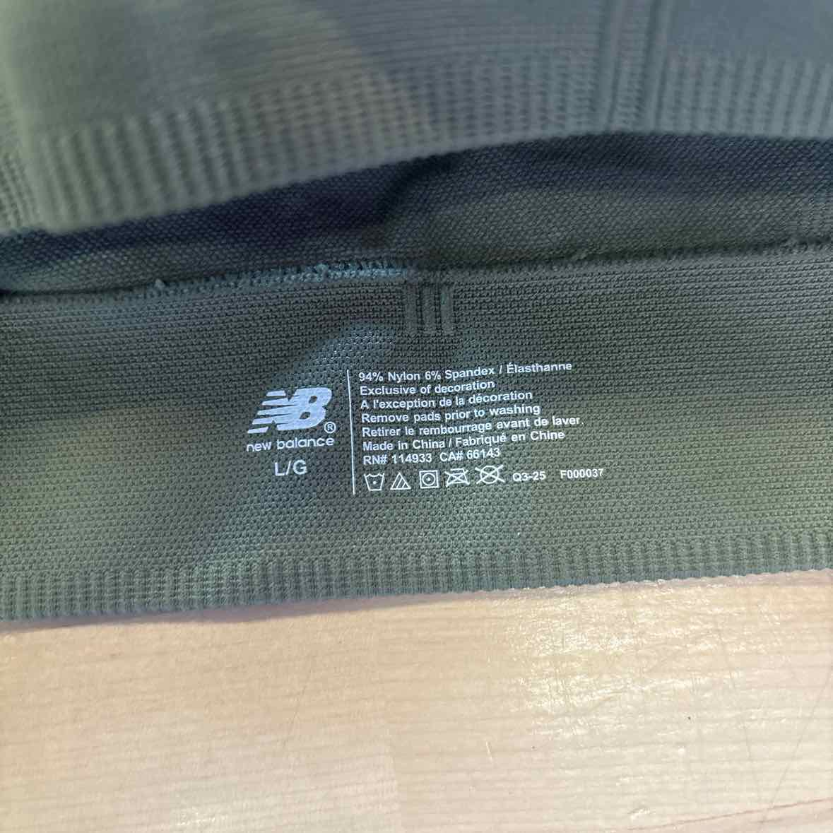 New Balance Size L Green Preloved Sports Bra