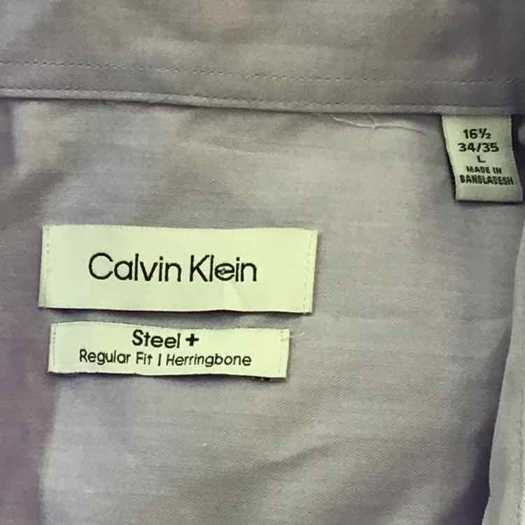 Calvin Klein Men Regular Fit Non Iron Herringbone Spread Collar Dress Shirt