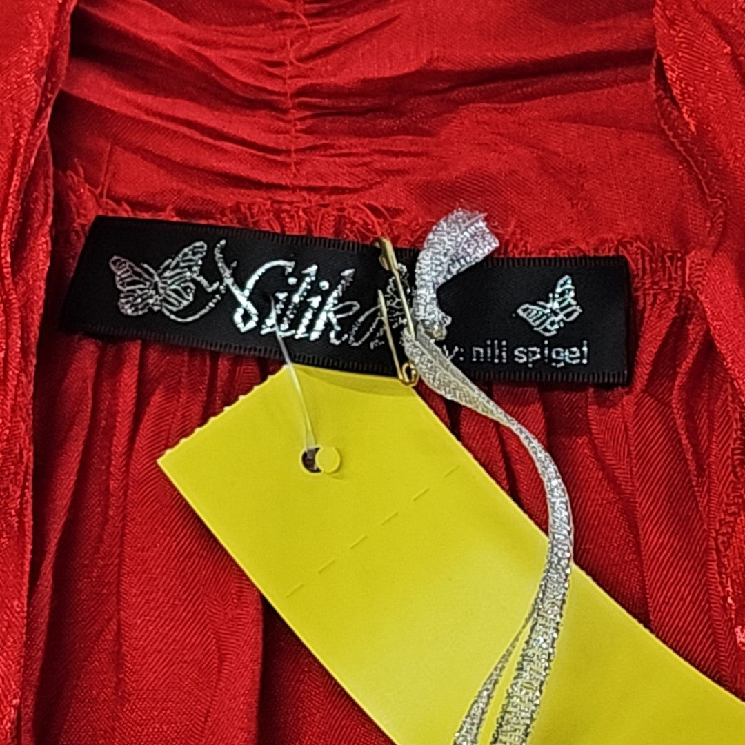 Nilika Size One Size Red Sleeveless