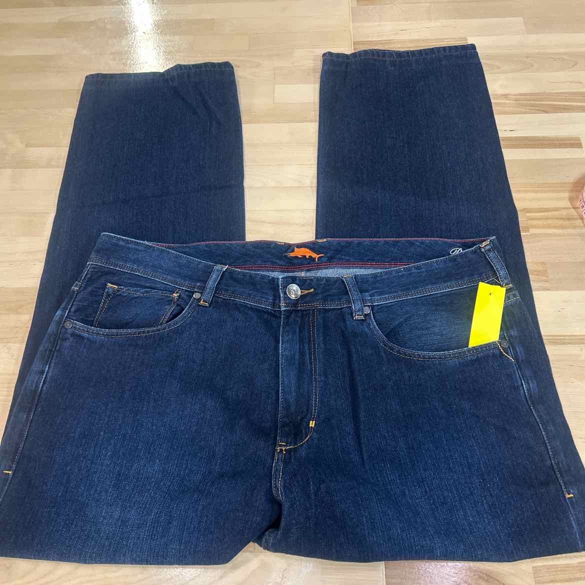 Tommy Bahama Size 38x32 Blue MENS Jeans
