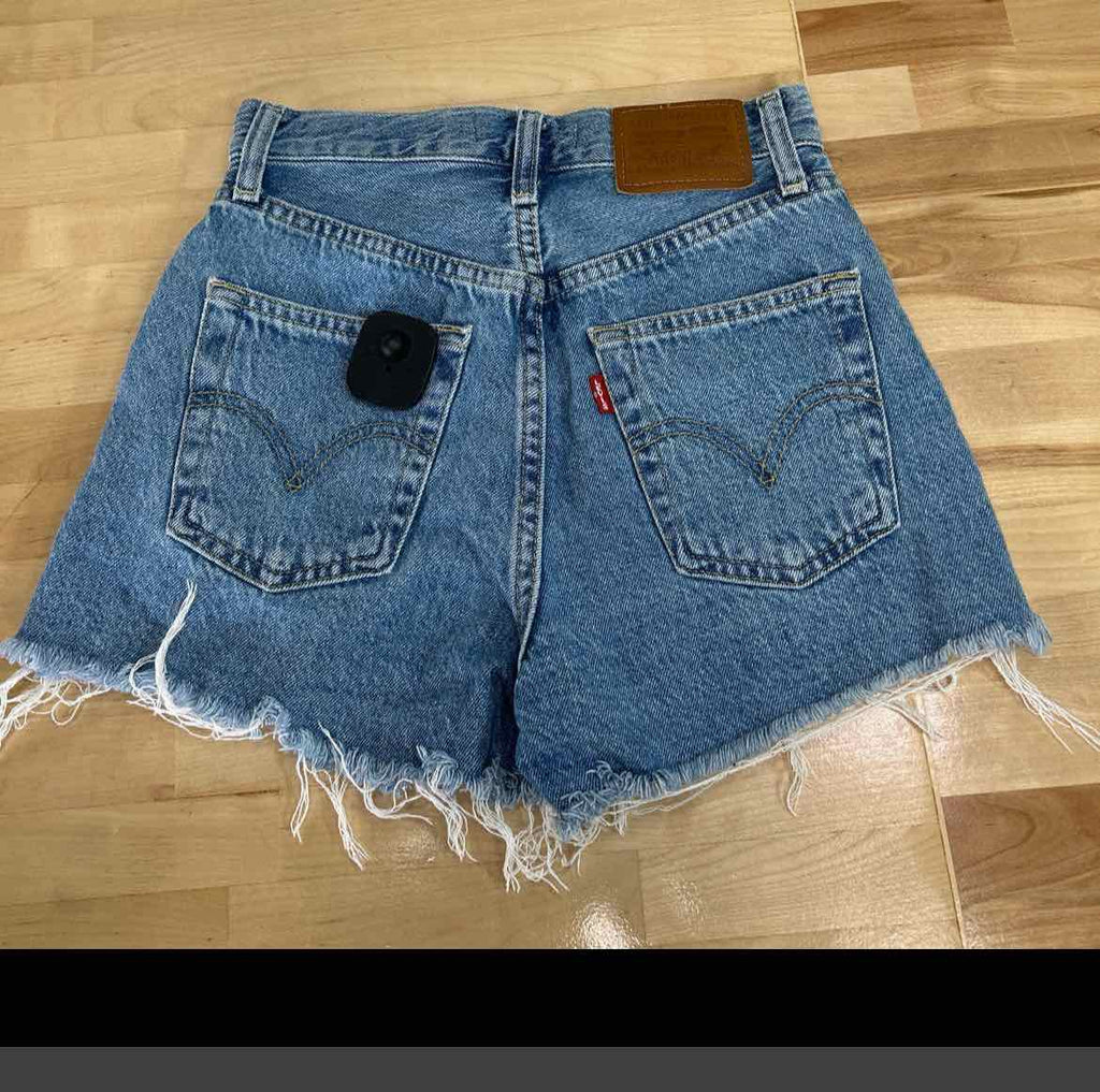 Levi's Women Size 23 Blue Denim Preloved Shorts