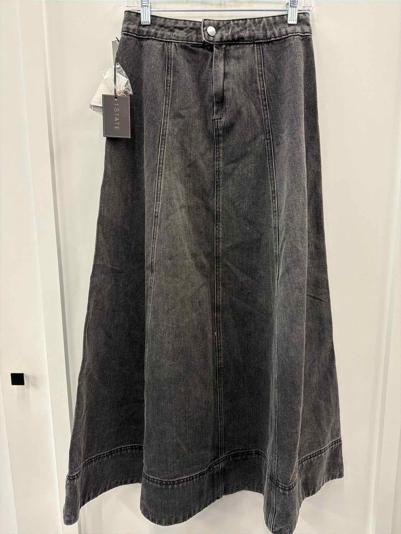 1. State Size 6 Black Skirt