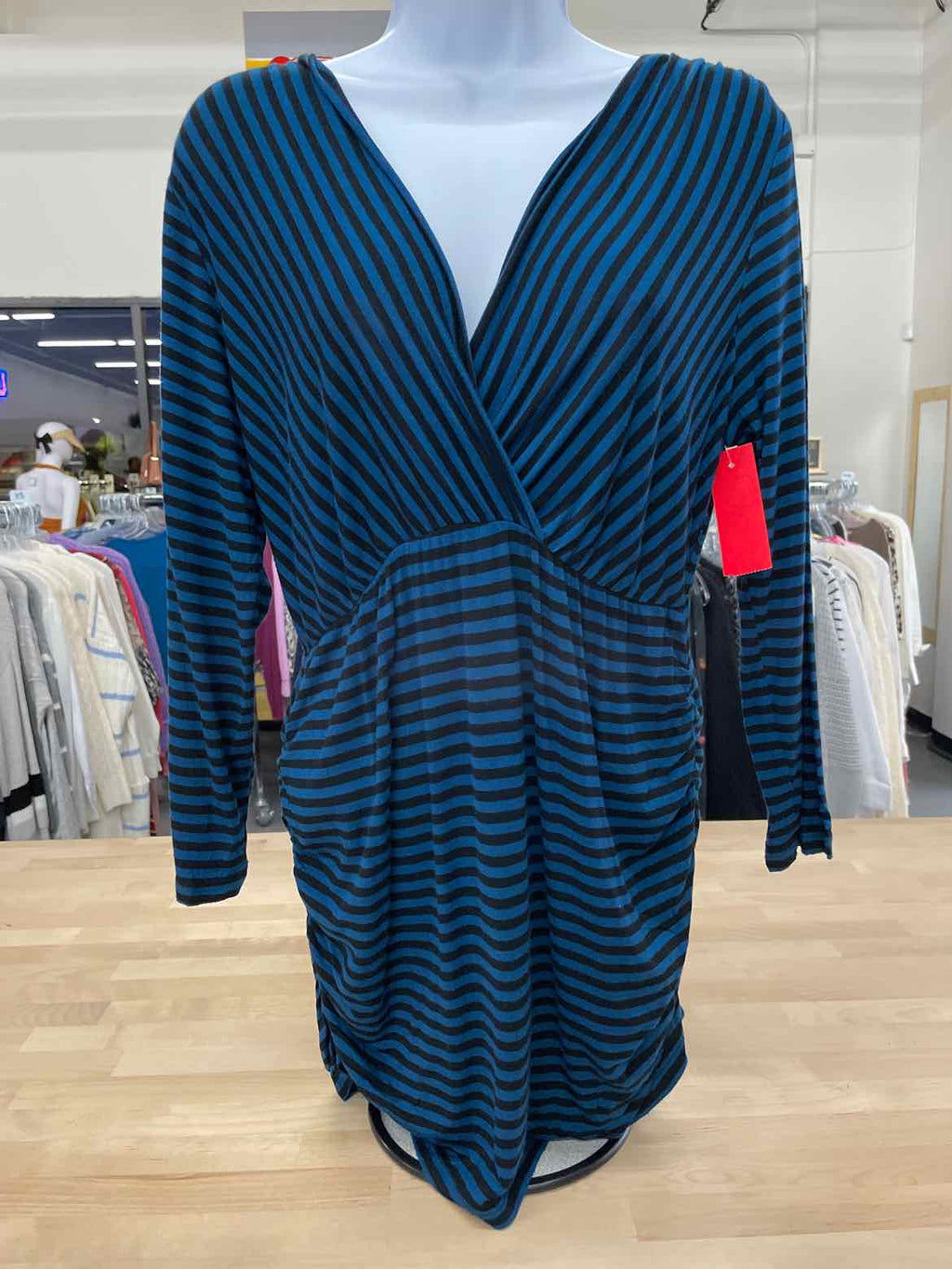 Motherhood Size M Blue Longsleeve