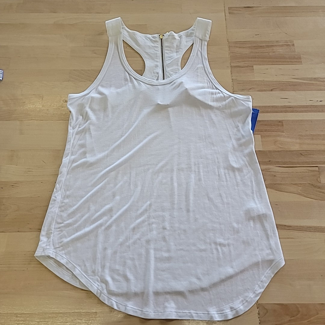 Cupio Size M White Tank