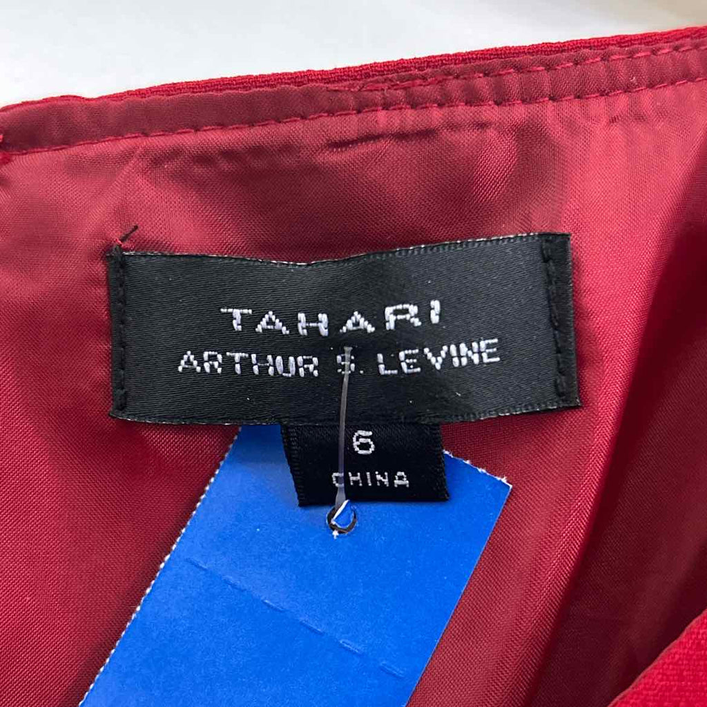 Tahari Size 6 Red Preloved Dress