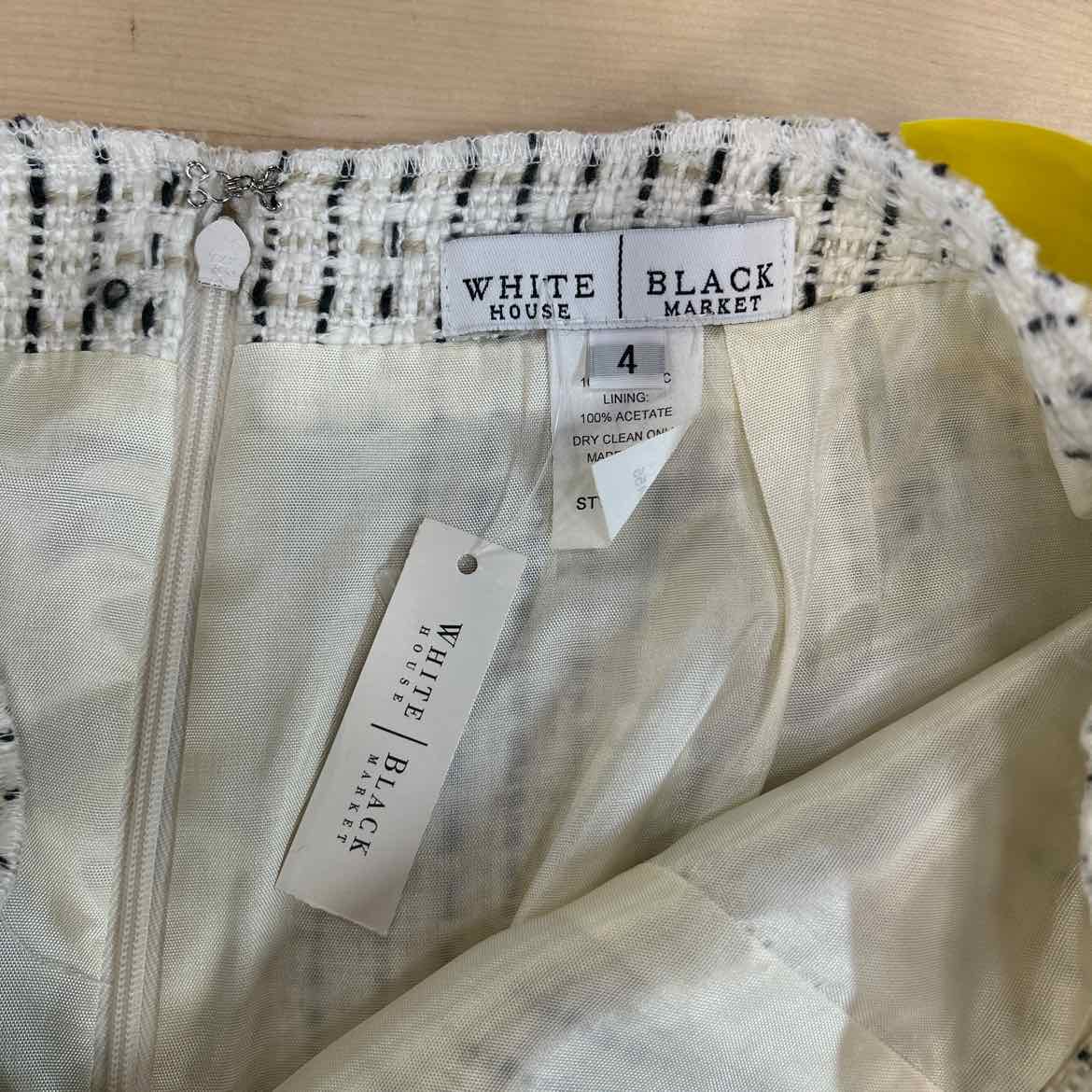 White House Black Market Size 4 White Preloved Skirt