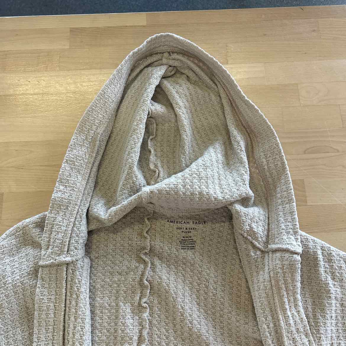 American Eagle Size M Cream Preloved Cardigan