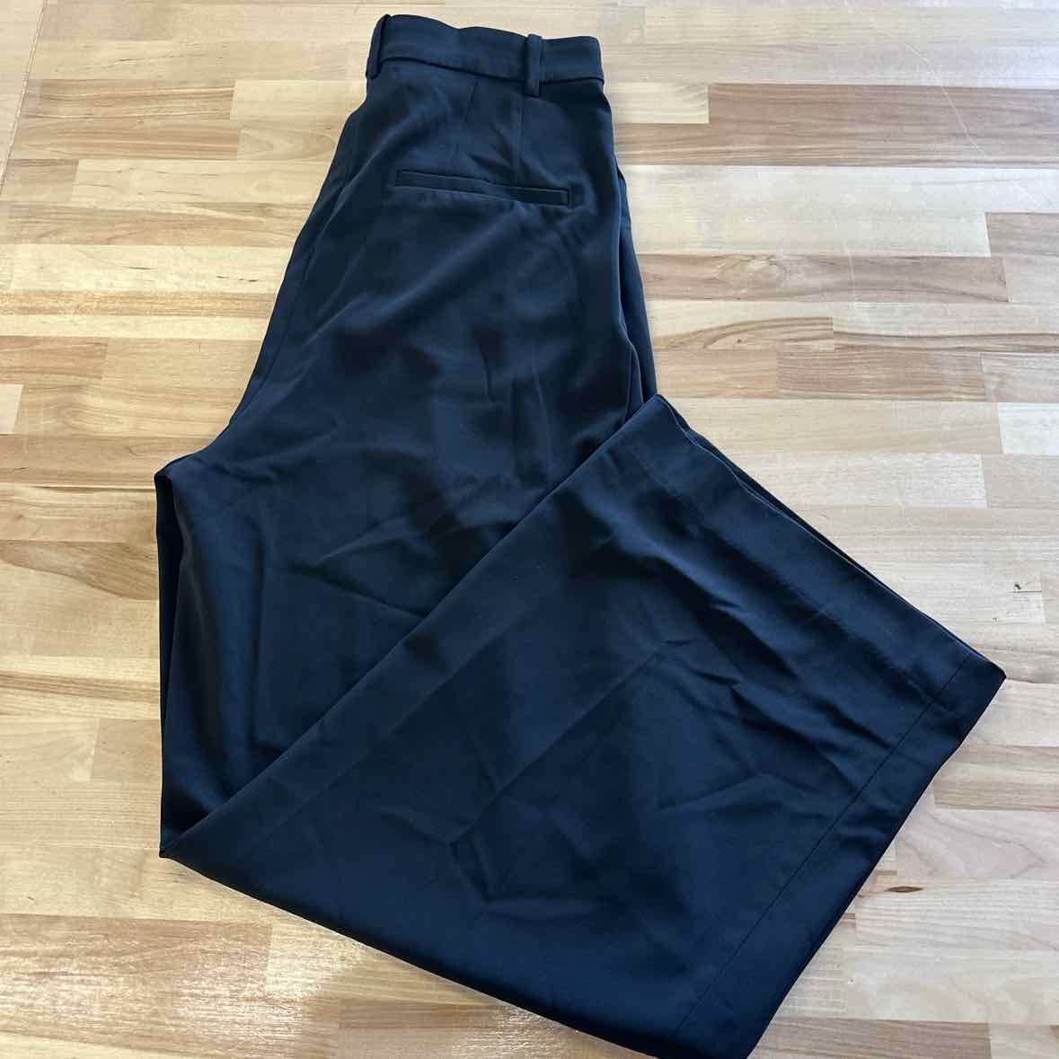 H&M Size 8 Black Pants
