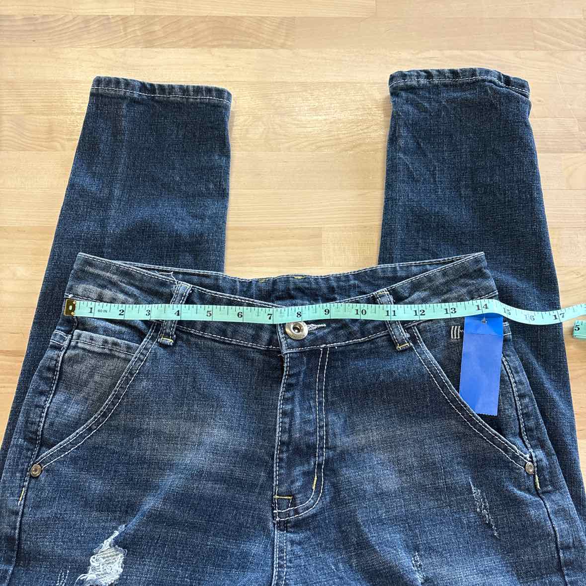 Fashion Size 28 Blue Jeans