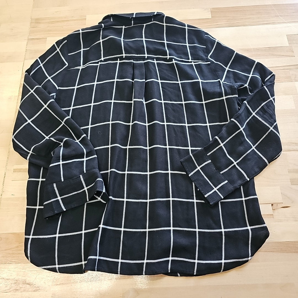 Banana Republic Size L Black Button Down Shirt