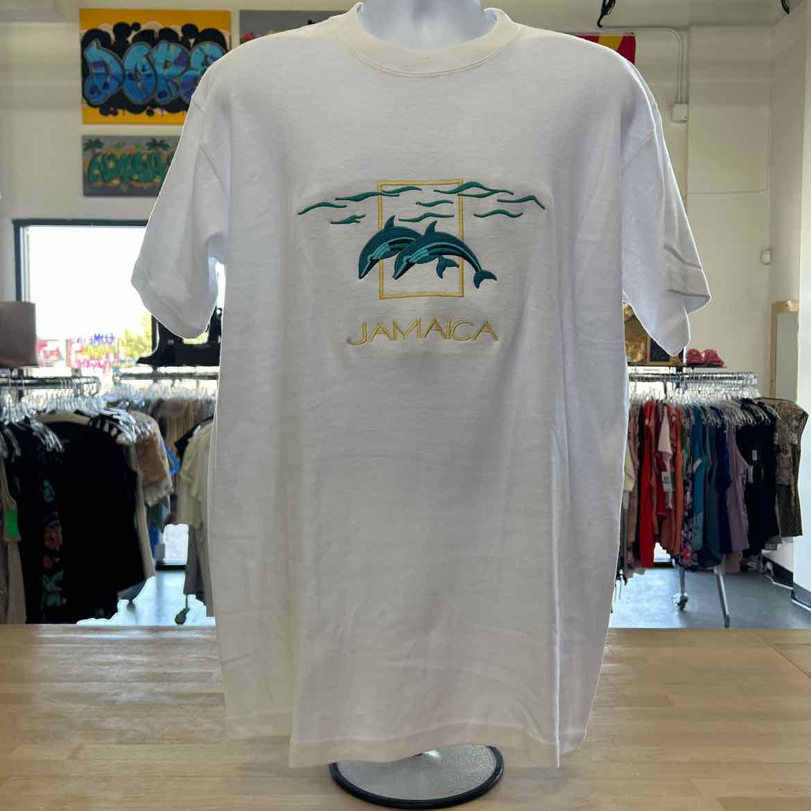 Island Size XXL White Preloved MENS T-shirt