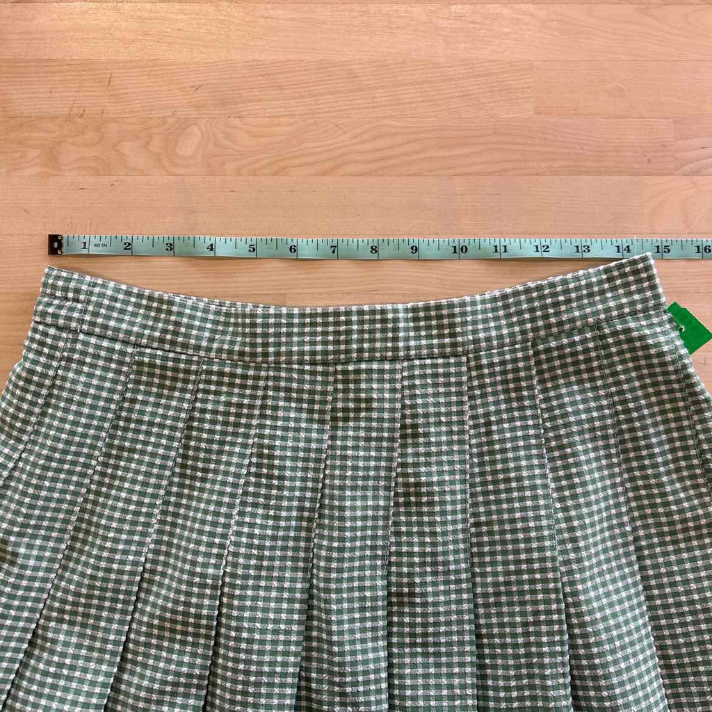Tail Size 10 green white Preloved Skirt