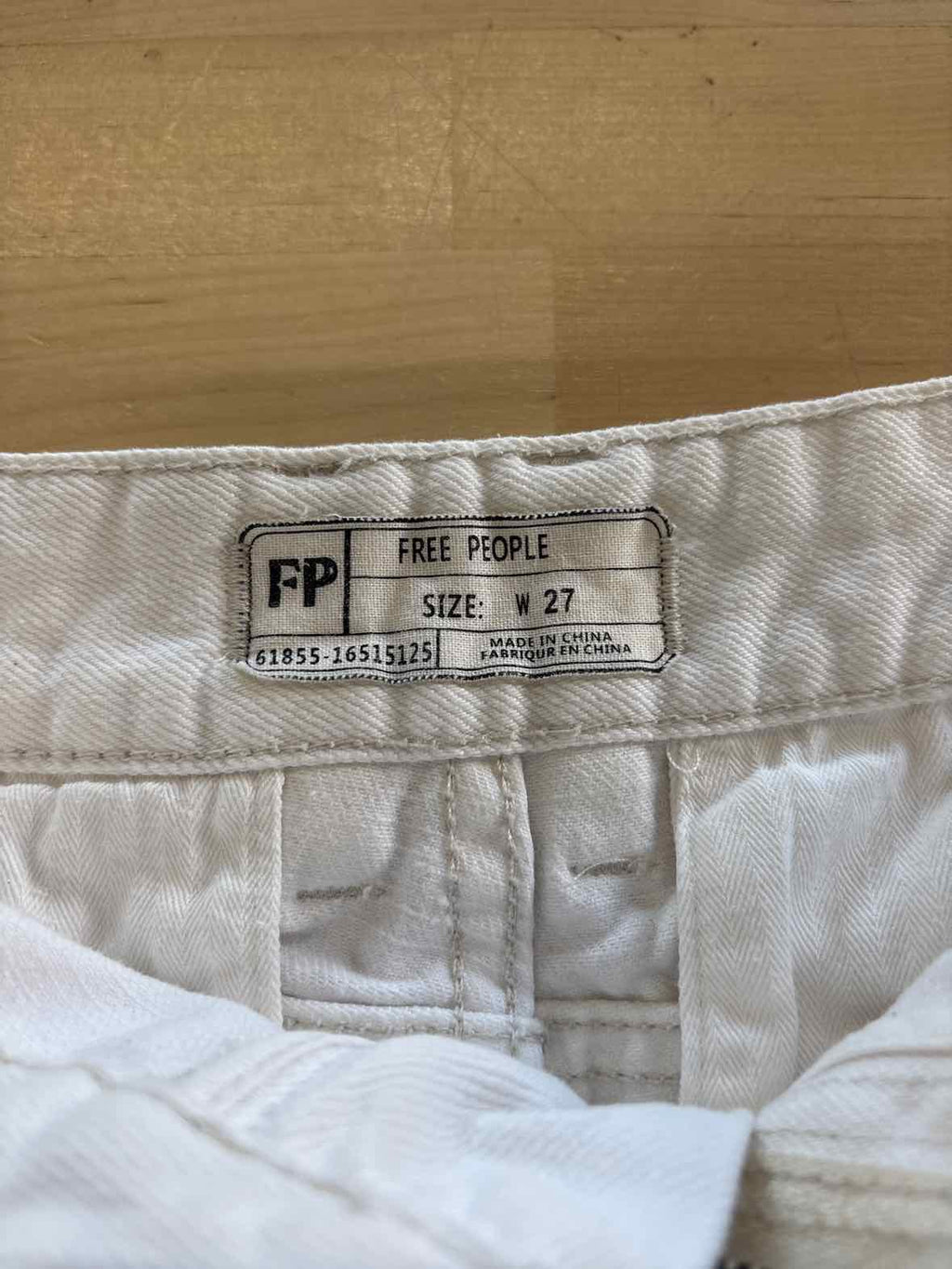 Free People Women Size 27 White Denim Preloved Shorts