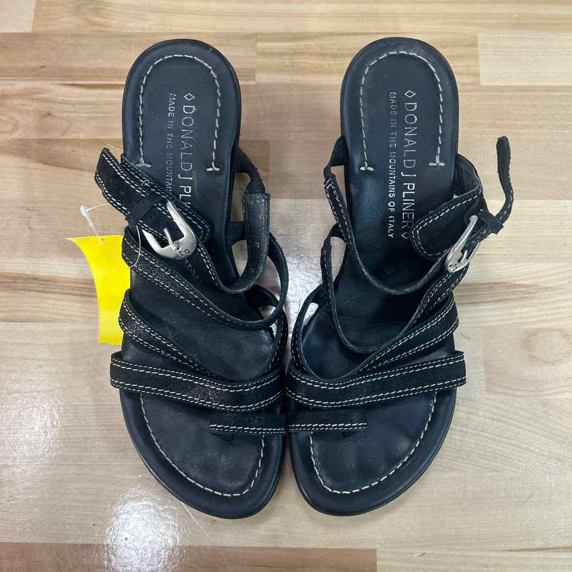 Donald J Pliner Size 7 Black Preloved Sandals