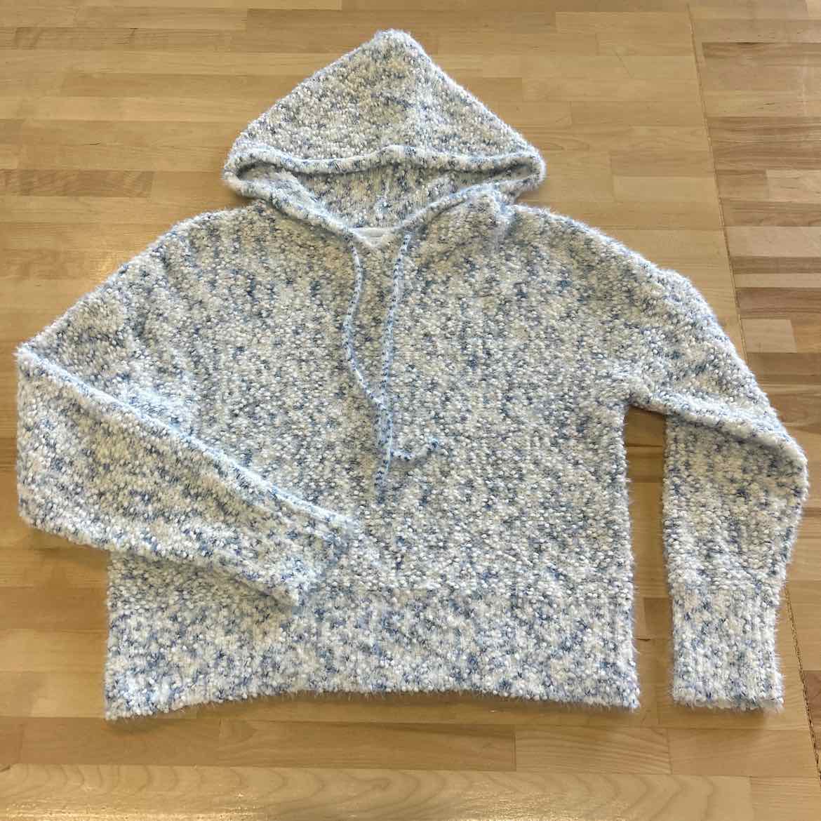 ultra flirt Size M Blue Fuzzy Sweater