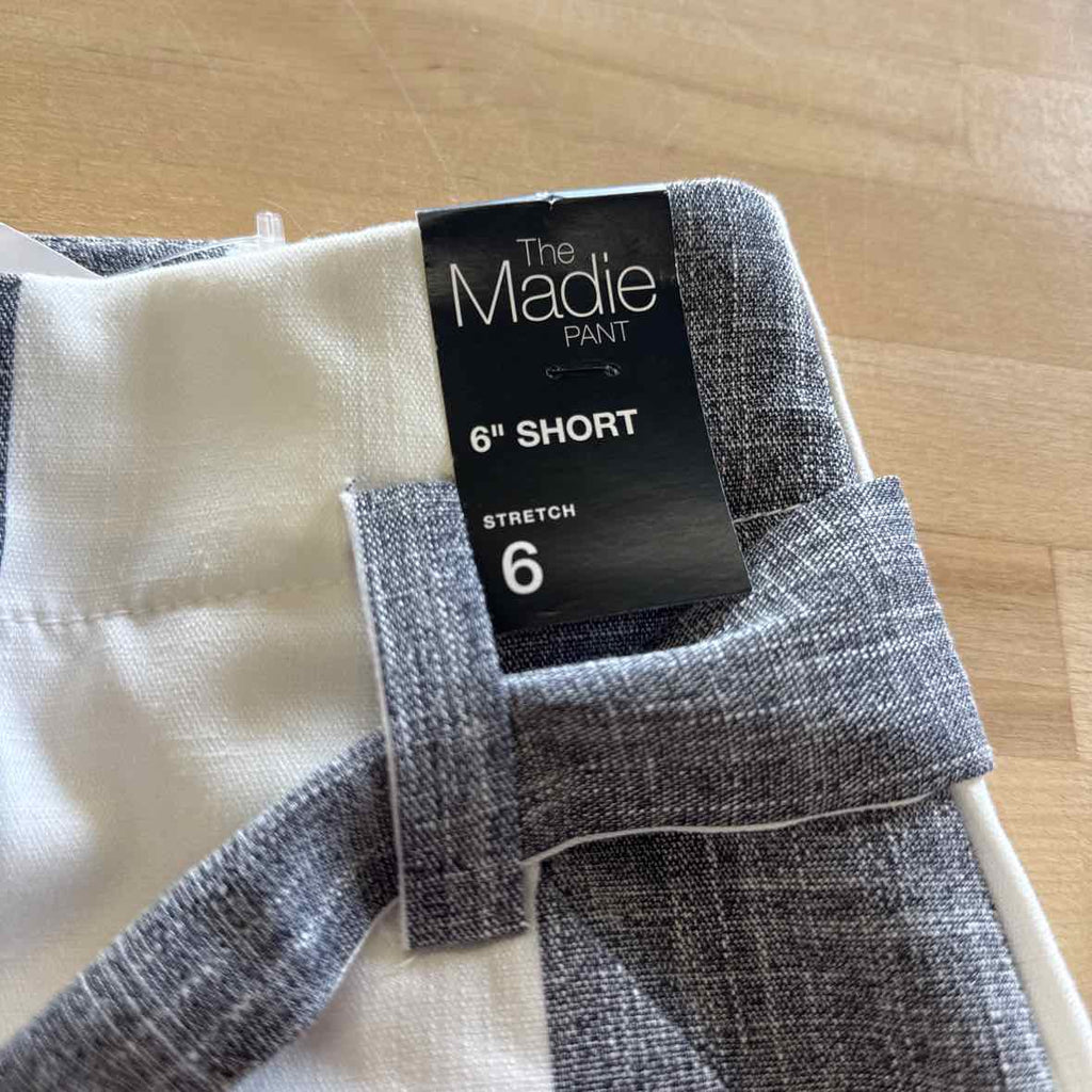 7th avenue Size 6 Gray & White Shorts