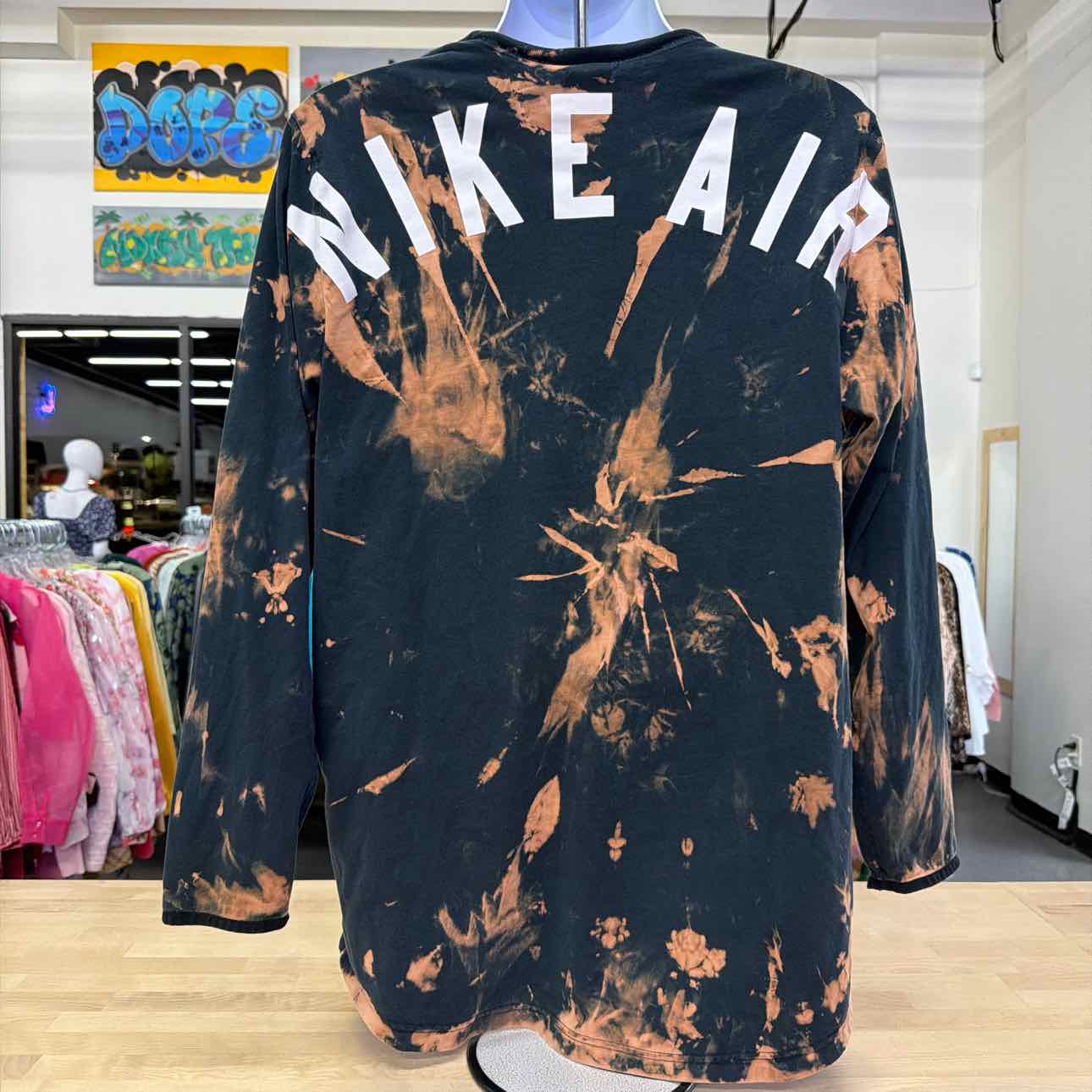 Nike Size XL Black Preloved MENS Long Sleeve Shirt