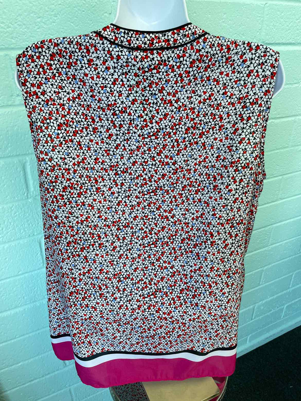 Jones New York Size L Red Print Sleeveless