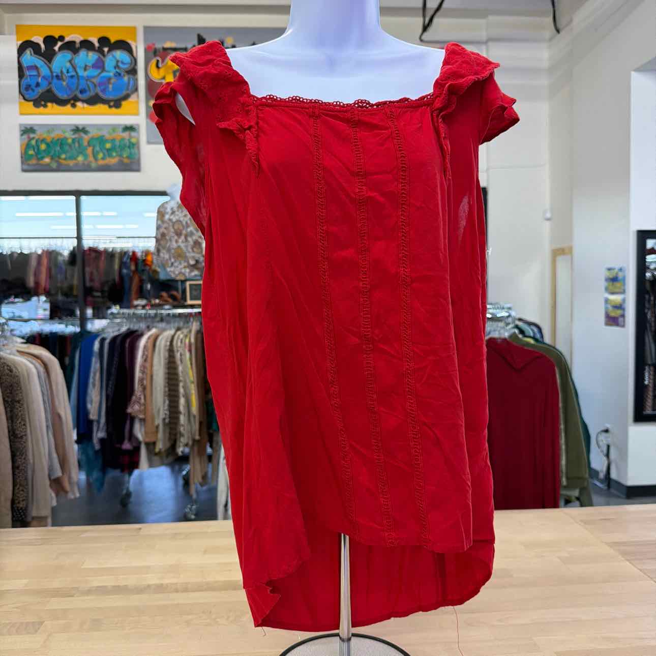 Maurices Size 1X Red Used Sleeveless