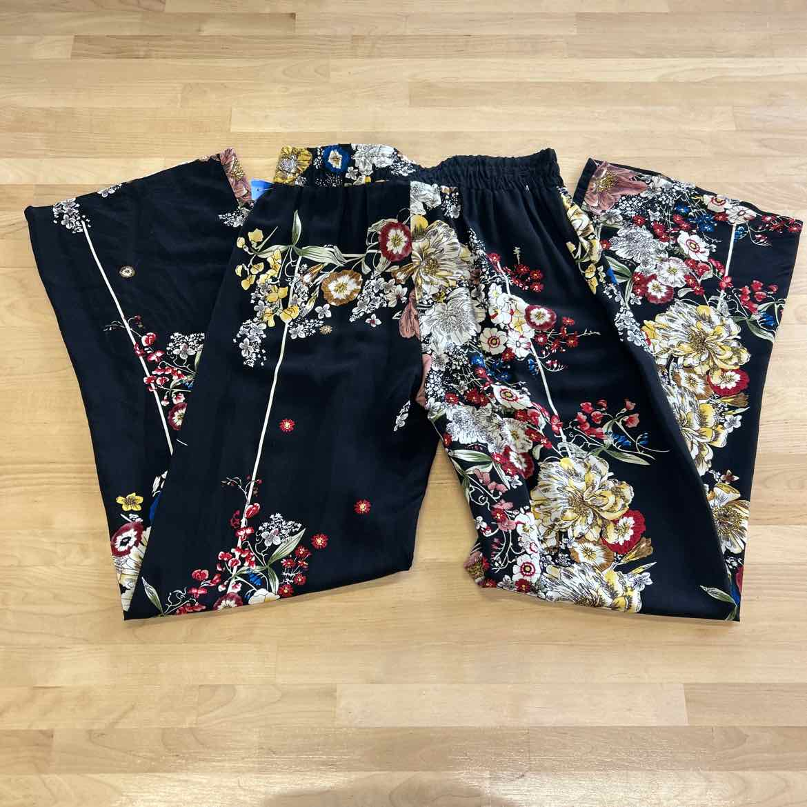 Elie Size XS Black Pants