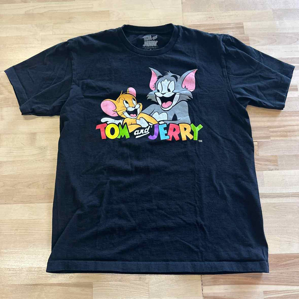 Size M Black T-shirt