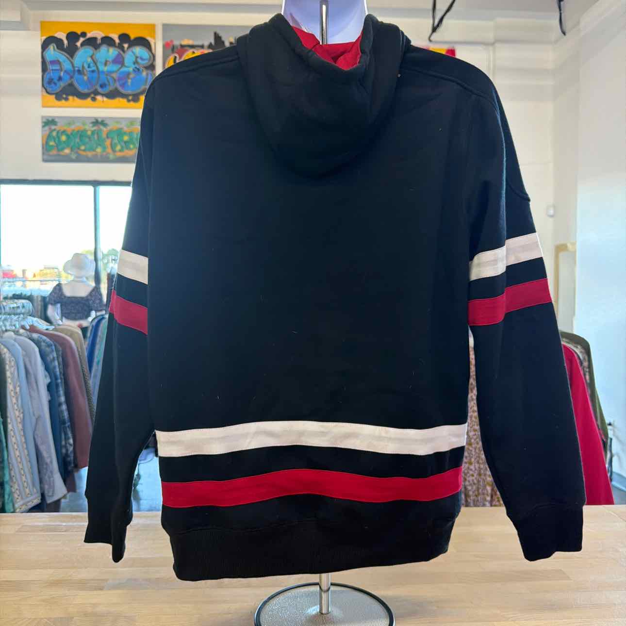 NFL Size L Black Preloved Sweater