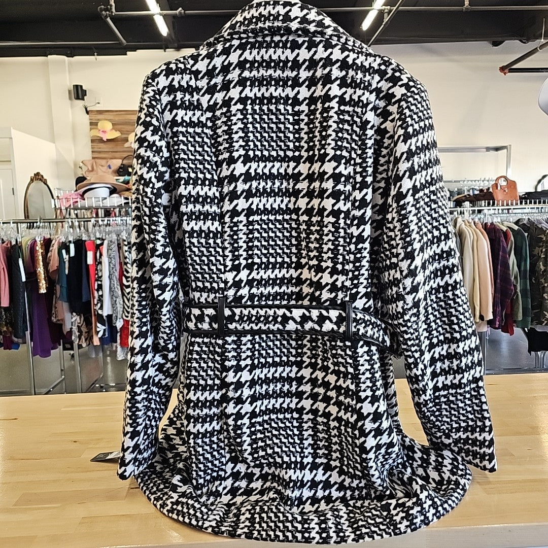 BCX Size XL Black Coat