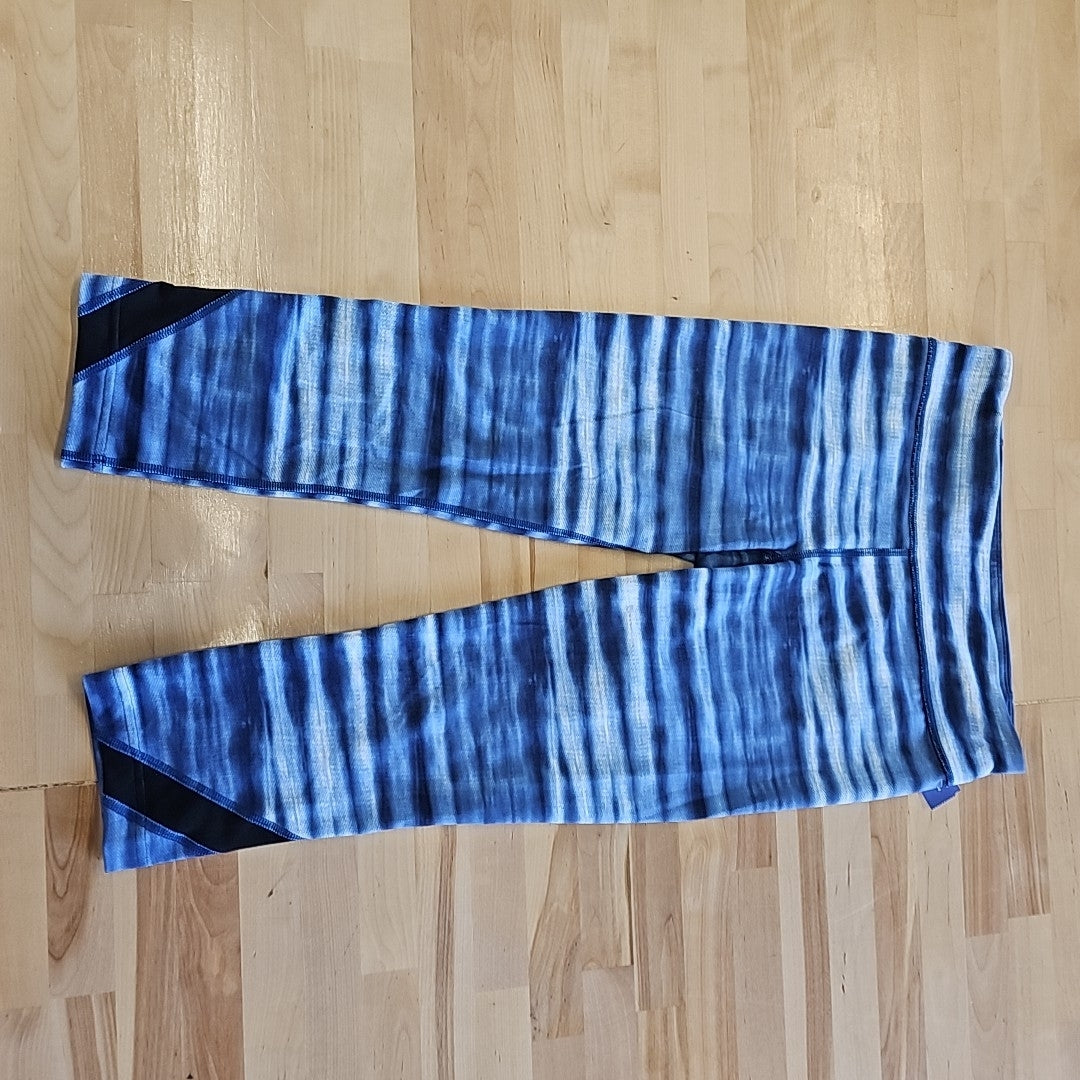 Under Armour Size M Black Yoga Pants