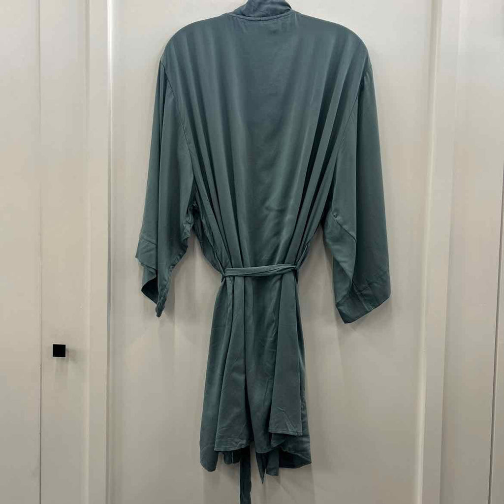 icollection Size 2X Bree Plus Size Modal Robe with Looped Self Tie Sash and Inne