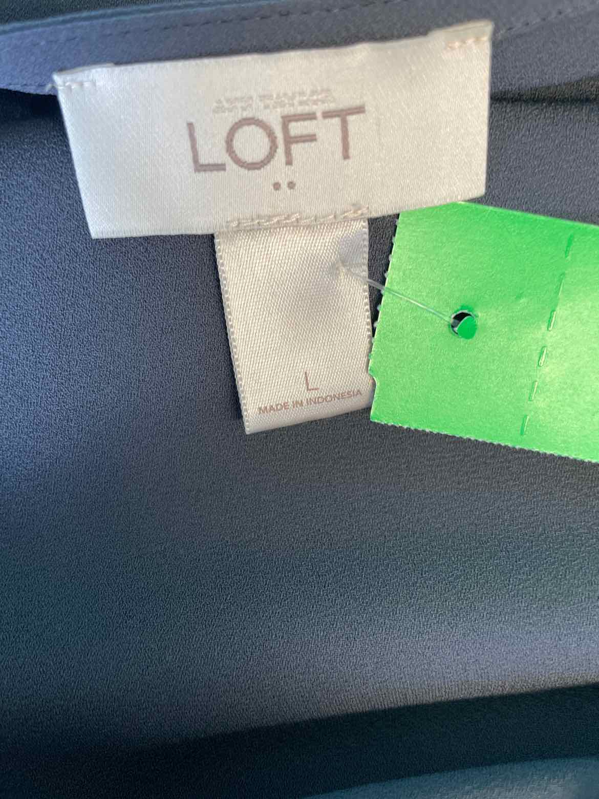 Loft Size L Gray Blouse