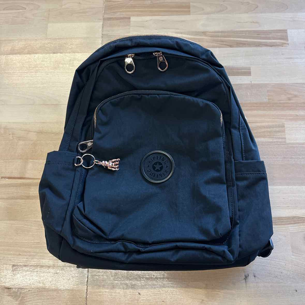 Kipling Delia Medium Convertib Black Rose