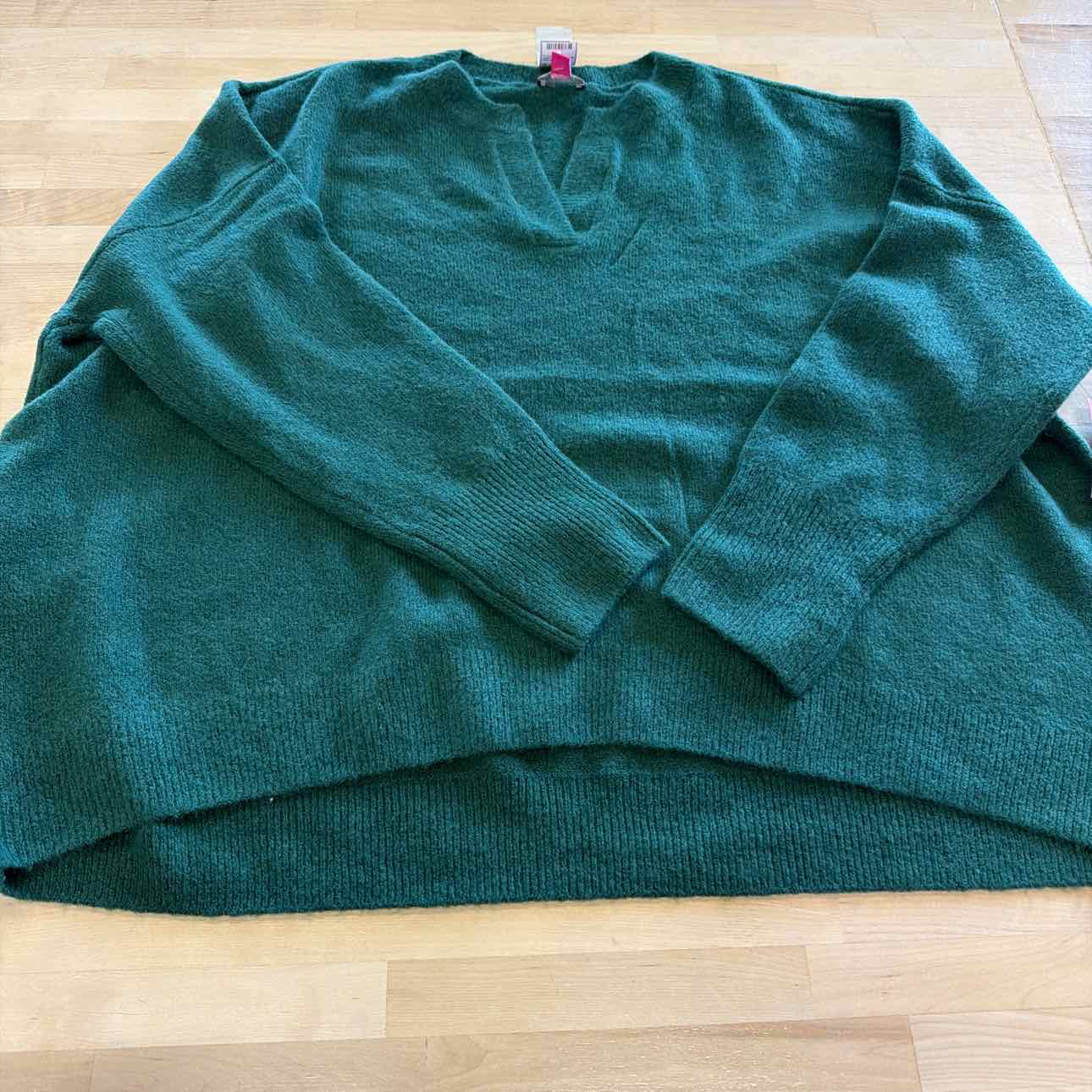 Vince Camuto Womens Dropped-Shoulder V-Neck Windsor Moss