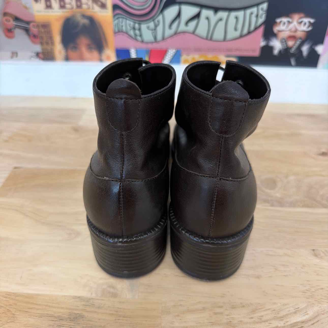 Mootsies Tootsies Size 9 Brown Preloved Boots