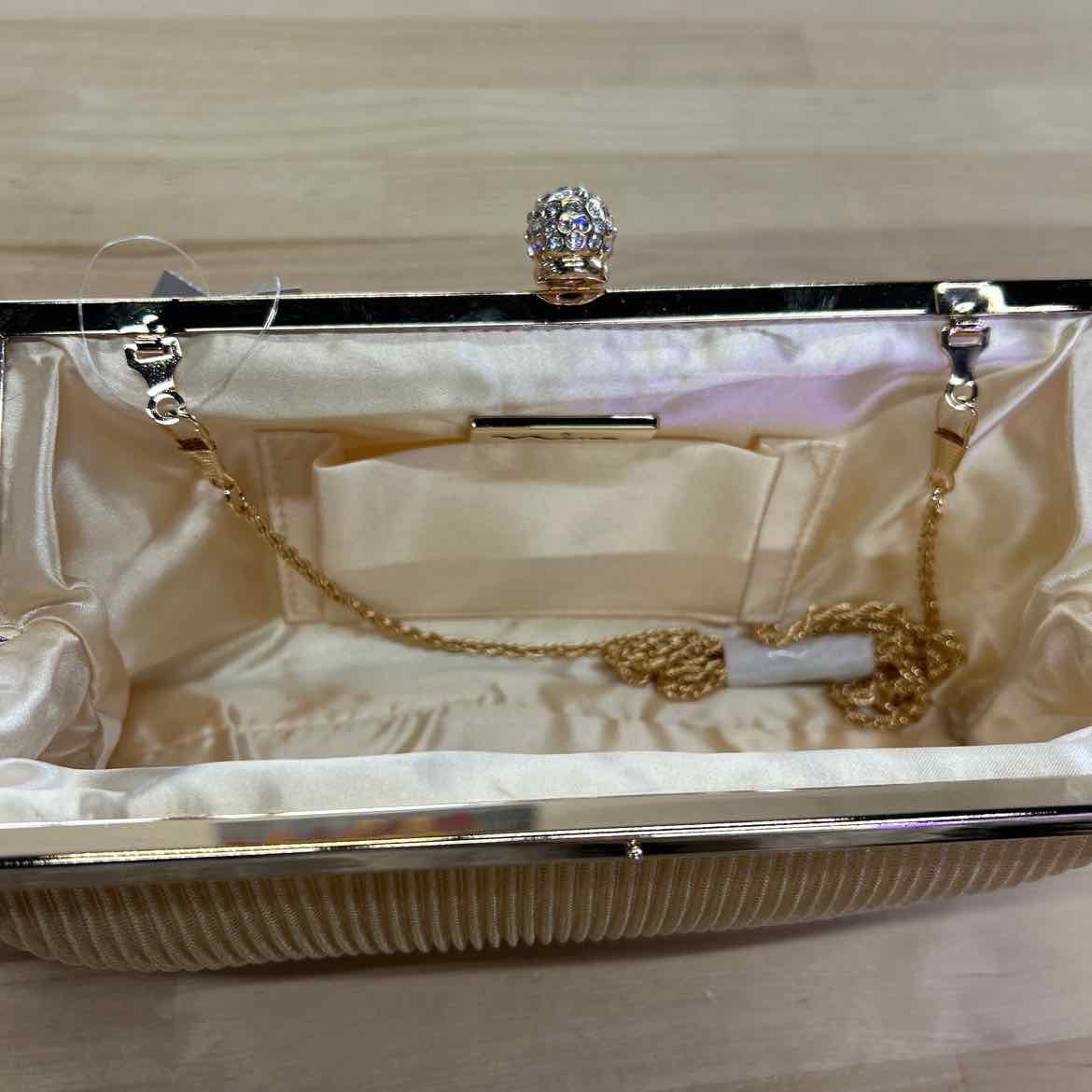 Women's Pleated Metallic Frame Clutch - Champagne, Gold-tone