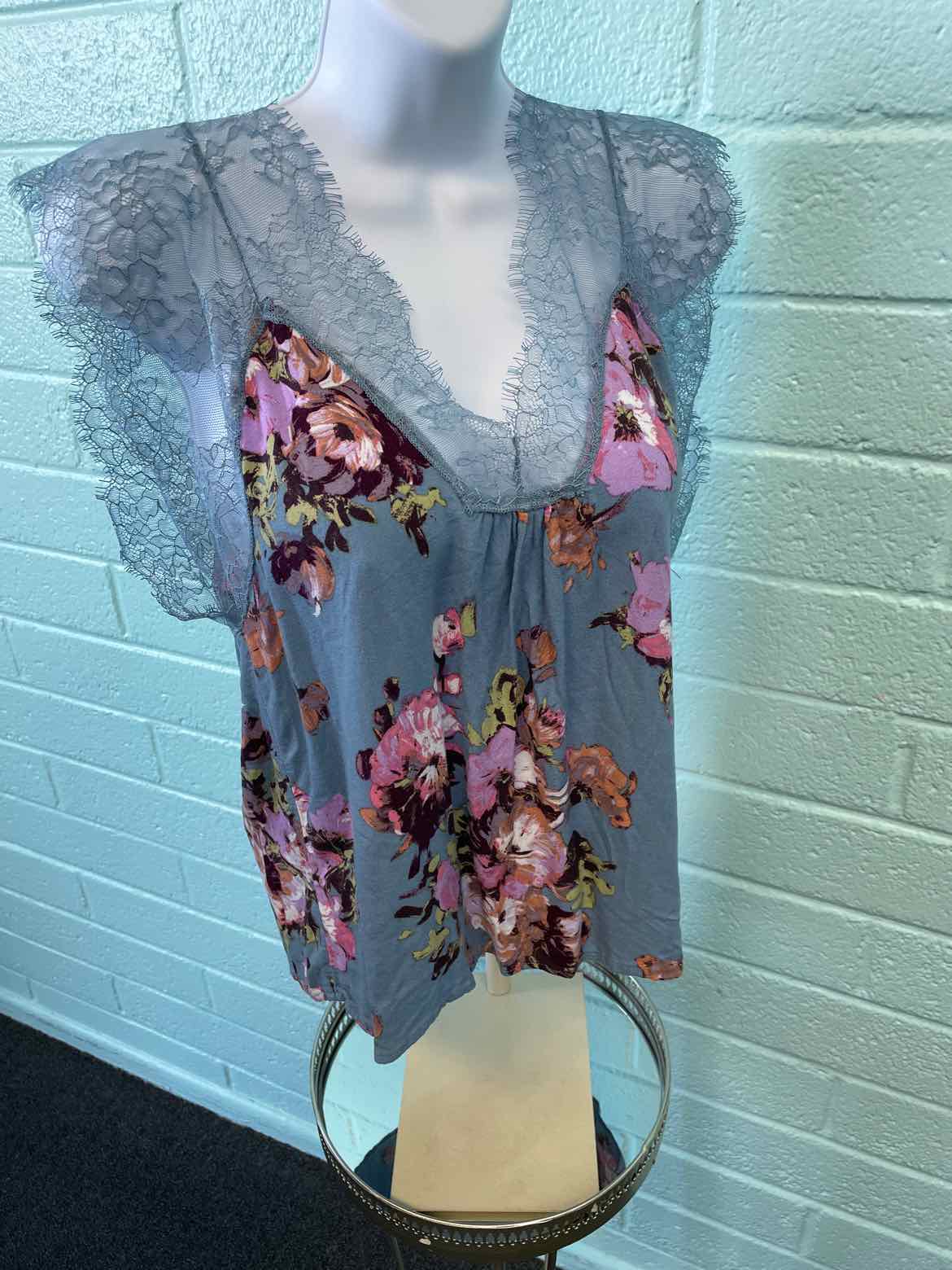 Lovestitch Size M Blue Purple Sleeveless