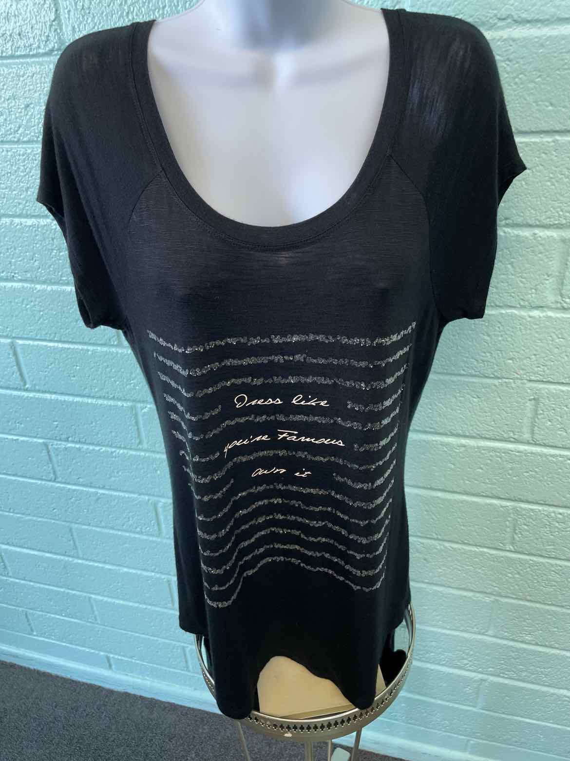 Maurices Size M Black T-shirt