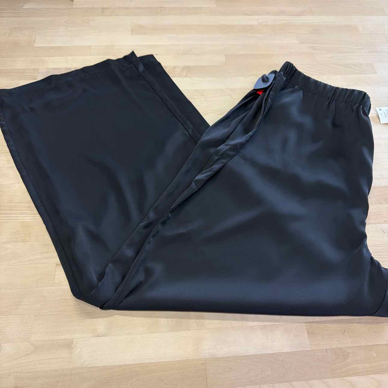 CeCe Size XL Black Satin New Pants