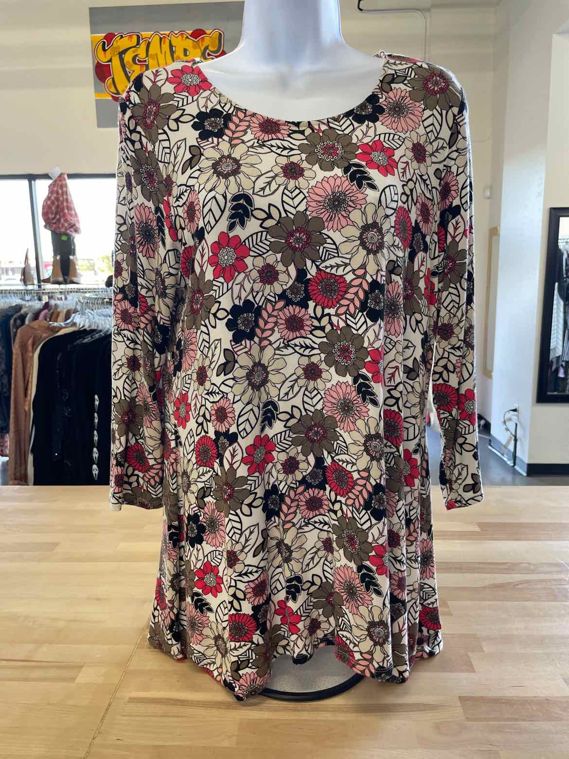 Intro Size M Multi-Color Blouse