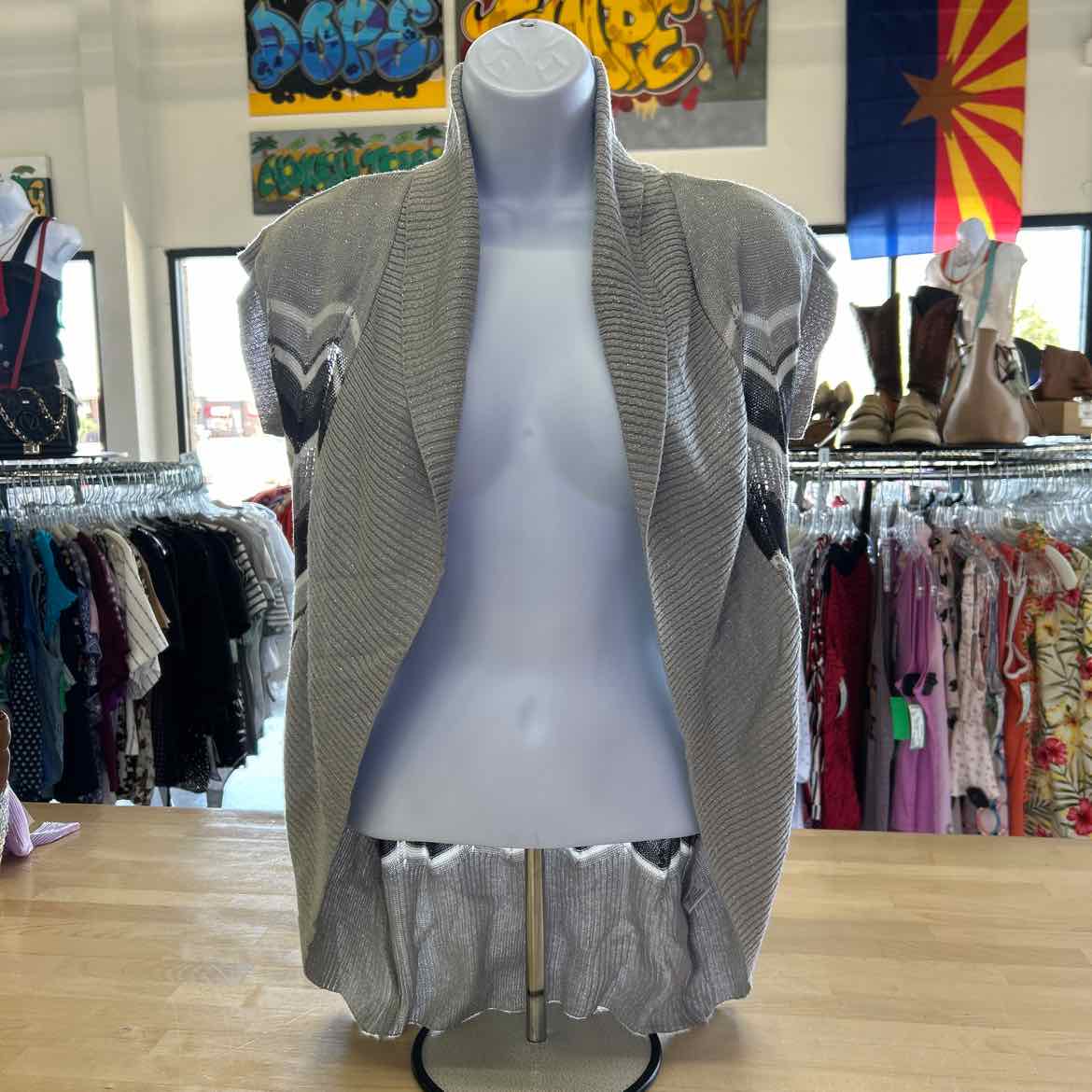 fang Women Size M Silver Shawl