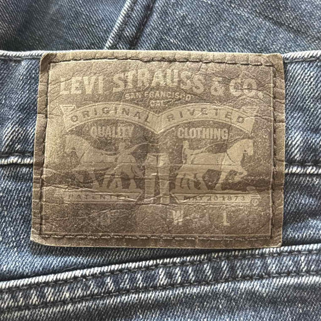 Levi's Size 34x30 dark blue MENS Jeans