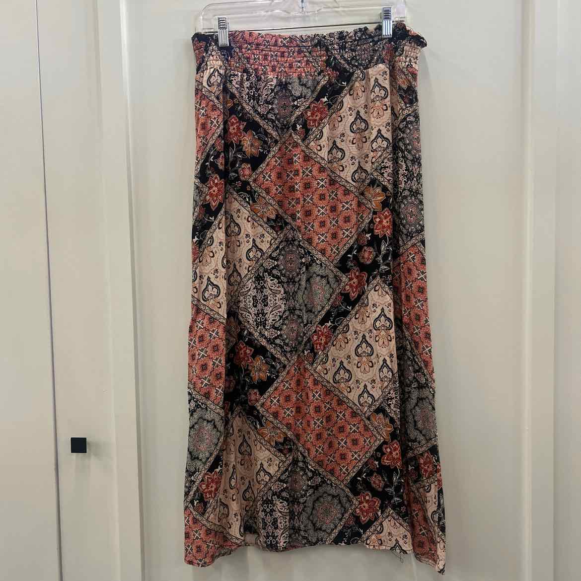 Indigo Rose Size L Multi-Color Preloved Skirt